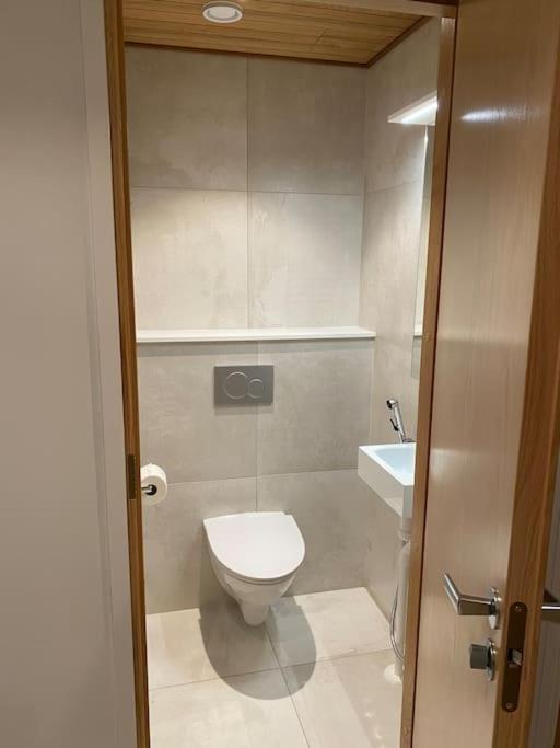 Levi Diamonds Luxury Ski-In&Out &Private Jacuzzi Sirkka Exterior foto